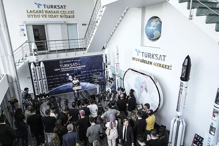 Türksat 6A için geri sayım başladı! Bakan Uraloğlu: 70 dakikada yörüngesine ulaşacak