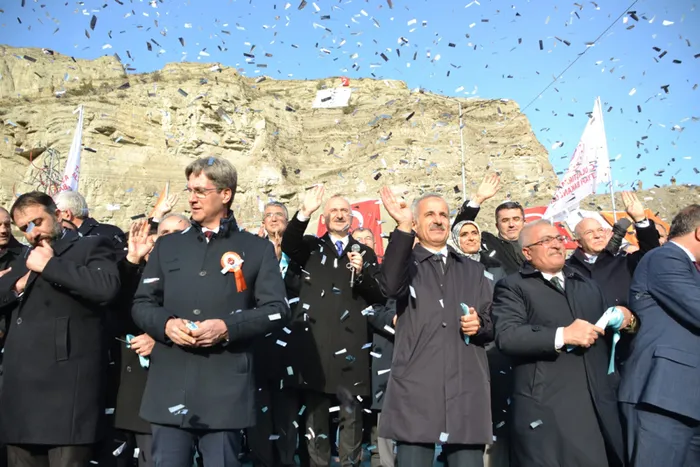 Son dakika: Başkan Erdoğan Pirinkayalar Tüneli’nin açılışını yaptı! Türkiye ile Kafkasları birbirine bağlayacak