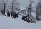 Bu kez cenazeye kar engeli!
