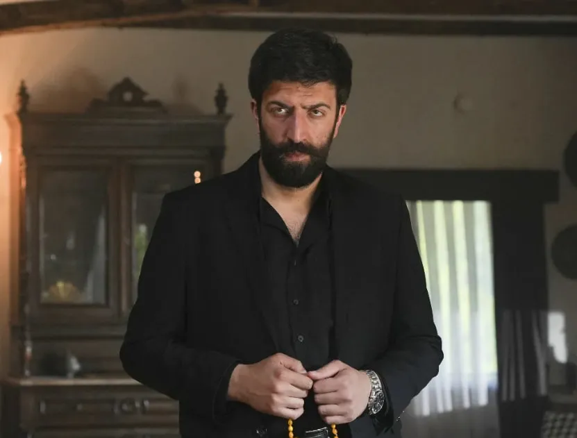 unlu-oyuncudan-aci-haber-ramazan-tetik-hayatini-kaybetti-1775073195886.jpg Instagram