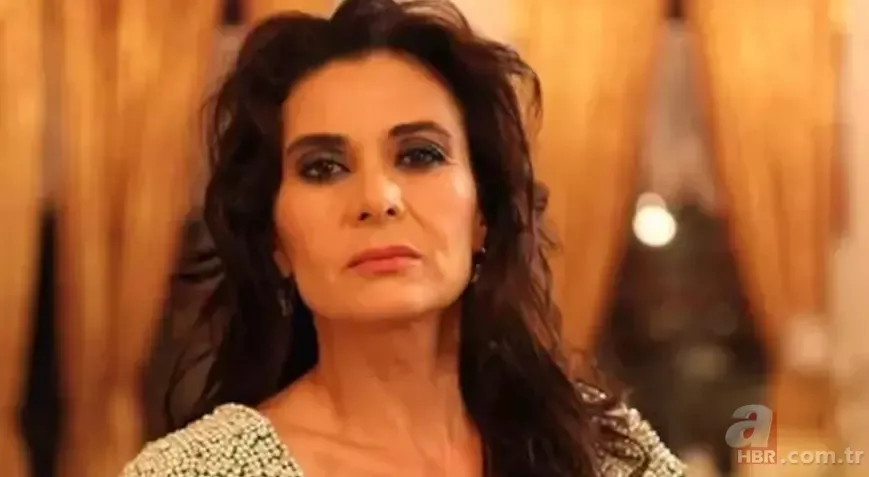 40 yaşındaki Ekin annesinin tıpatıp aynısı... Bahar'ın Nevra'sı Hatice Aslan’ın oğlunu gören şaşırdı! 2