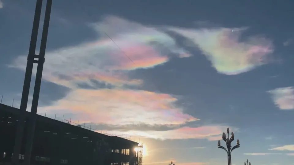 Gökyüzünde hayrete düşüren görüntü