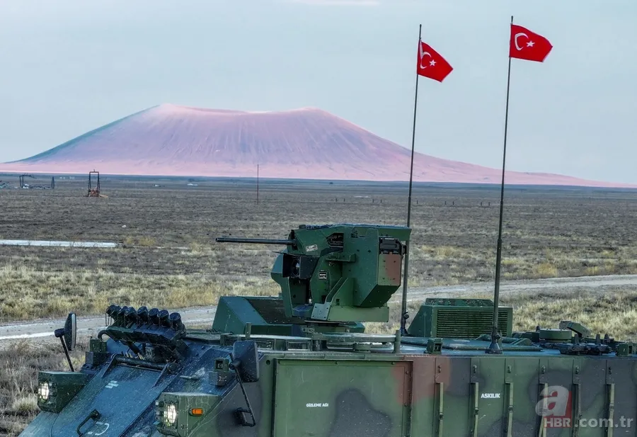 Yerli ve milli teknoloji sahada: Türkiye’nin ilk elektrikli zırhlı personel taşıyıcısı E-ZPT görücüye çıktı 13