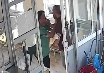 İBB'de çay dayağı! Çayın hazır olmadığını öğrenince çılgına döndüler
