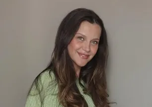 Sen Anlat Karadeniz'in Nefes'i İrem Helvacıoğlu kızı Sora'yı paylaştı