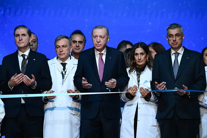 Başkan Erdoğan sağlıktaki devrimi böyle özetledi: Türkiye öncü bir ülke