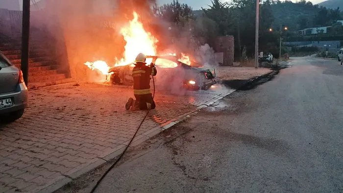 Bakan Yerlikaya acı haberi duyurdu! Arefe gününde 863 kazada 10 can kaybı - 3