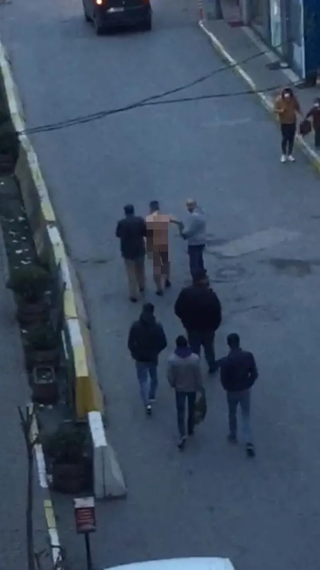 İstanbul’da intikam için sokakta çıplak dolaştırmışlardı! Şok ifadeler: Taşın dedim, dinlemedi... - 6