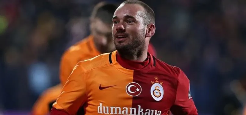 Wesley Sneijder Galatasaray'dan ayrılmak istemiyor!