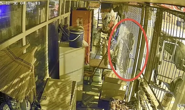 osmaniyede-calinti-aracla-hirsizlik-kamerada-1-tutuklama-1772578158128.jpeg Osmaniye'de çalıntı araçla hırsızlık kamerada: 1 tutuklama - 1