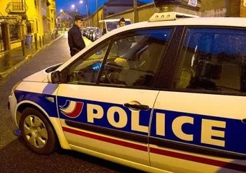 Fransa’da camiye alçak saldırı!