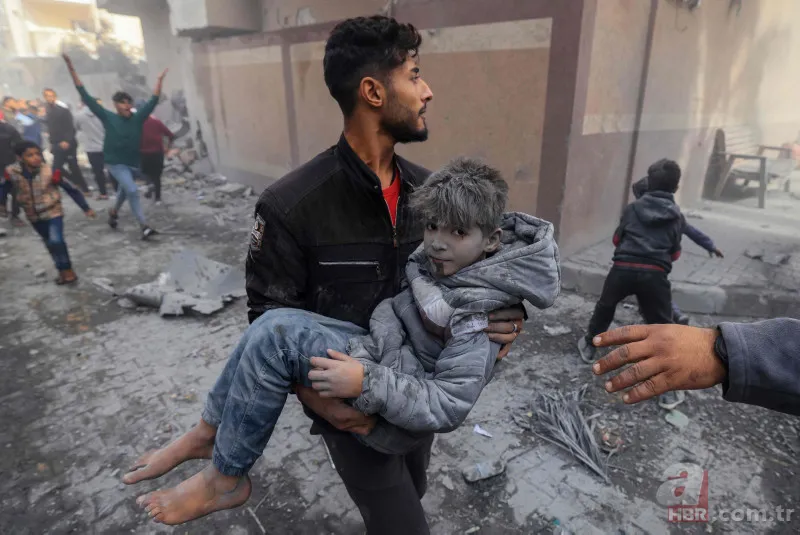 Katil İsrail'in Gazze'de katlettiği bebeklerin sesi oldular! İspanya'da duygulandıran deney 2