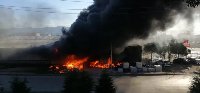 Kocaeli’de 3 fabrikayı etkileyen yangın! Kocaeli Valisi Seddar Yavuz: Yangın kontrol altında, 1 kişi dumandan etkilendi