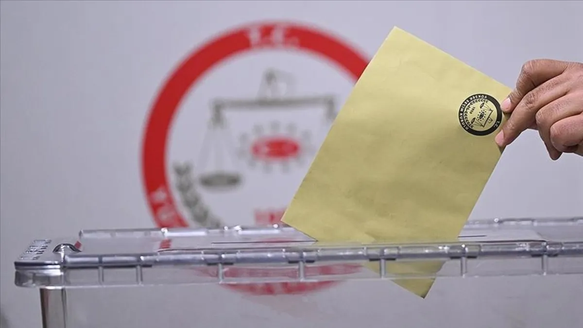 Hangi il ve ilçelerde değişim olabilir? Son haftaya girilirken sokağın nabzını A Haber'de anlattı | Son anketler ne diyor?