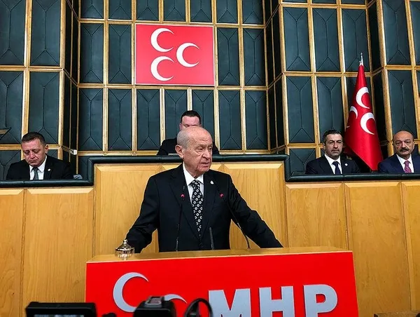 MHP lideri Devlet Bahçeli’den yeni anayasa mesajı: Darbe anayasası Türkiye’ye layık değil