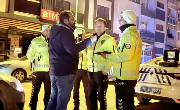 bursada-alkollu-surucuden-pes-dedirten-savunma-1673555410479.jpg Bursa'da alkollü sürücüden 'pes' dedirten savunma: Alkol çıkmama ihtimali yok! 2 ay önce babam öldü - 4