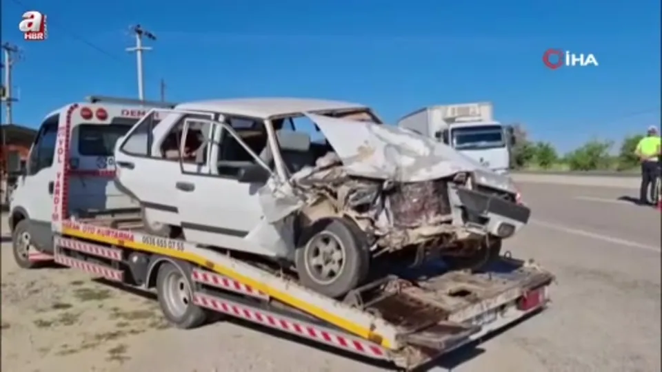 Tütün işçilerini taşıyan araç kaza yaptı