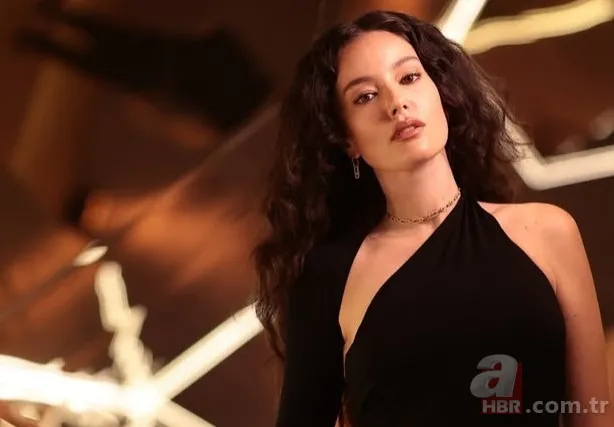 Bu tarihi bekleyin! Pelin Akil takipçilerini heyecanlandırdı 1