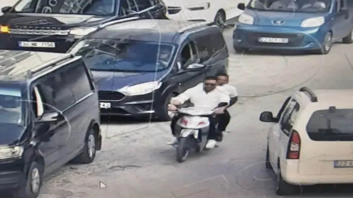 Edirne'de motosikletli dehşet saçtı! Yolun karşısına geçen yaya çarpıp kaçtı