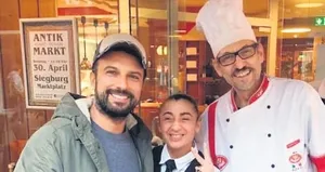 Tarkan bonkörlüğünü yine konuşturdu...