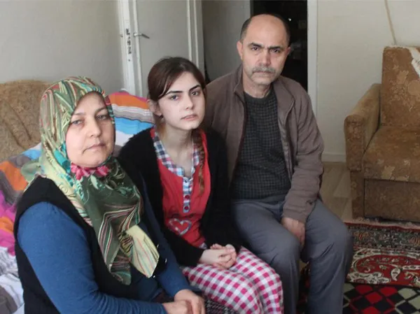 8 yıldır mide bulantısı ile yaşıyor - 1