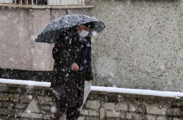 İstanbul’a kar yağacak mı? Meteoroloji’den İstanbul’a kar uyarısı! 12 Ocak salı günü hava nasıl olacak?