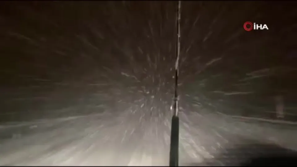 Muş’ta yol kapandı: 180 kişi mahsur kaldı