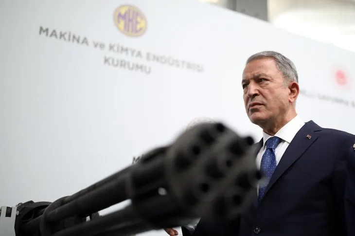 Milli Savunma Bakanı Hulusi Akar, Gazi Fişek Fabrikası’nda incelemelerde bulundu