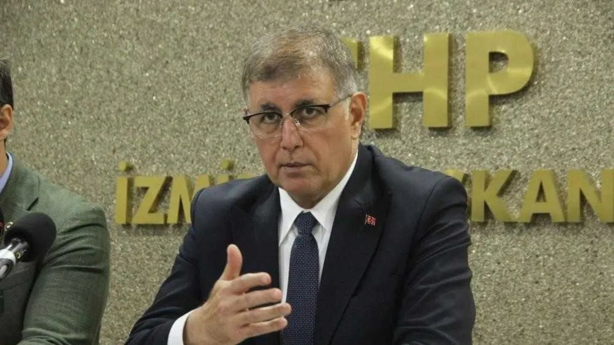 CHP’li İzmir Büyükşehir Belediye Başkanı Cemil Tugay Gökan Zeybek'i yalanladı!