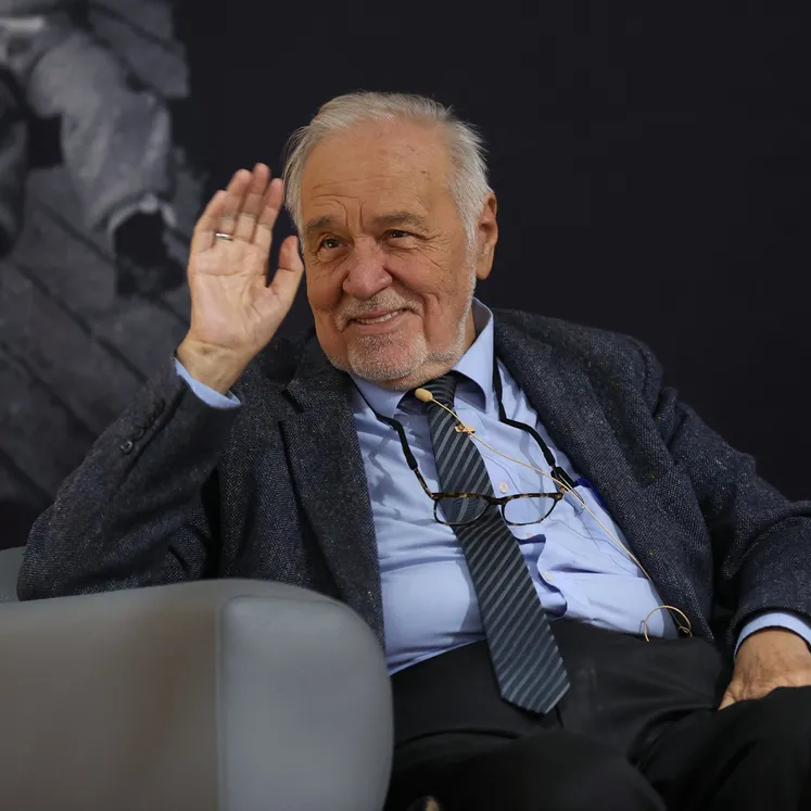 Türkiye yasta: Ünlüler İlber Ortaylı’ya veda ediyor