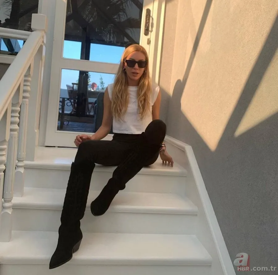 Sinem Kobal’dan Lalin paylaşımı! Sosyal medyayı salladı 1