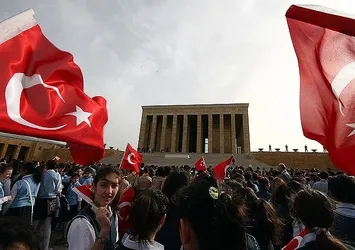 23 Nisan coşkuyla kutlanıyor