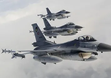 Çukurca ve Irak'ın kuzeyine hava harekatı