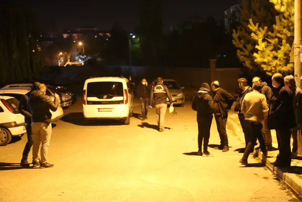 sivasta-vatandaslari-tedirgin-eden-ses-nedeni-ortaya-cikti-1605583323984.jpg Sivas'ta vatandaşları tedirgin eden ses! Nedeni ortaya çıktı... - 3