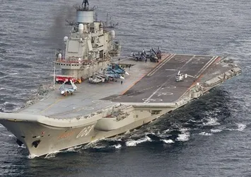 Akdeniz'de Rus savaş uçağı düştü