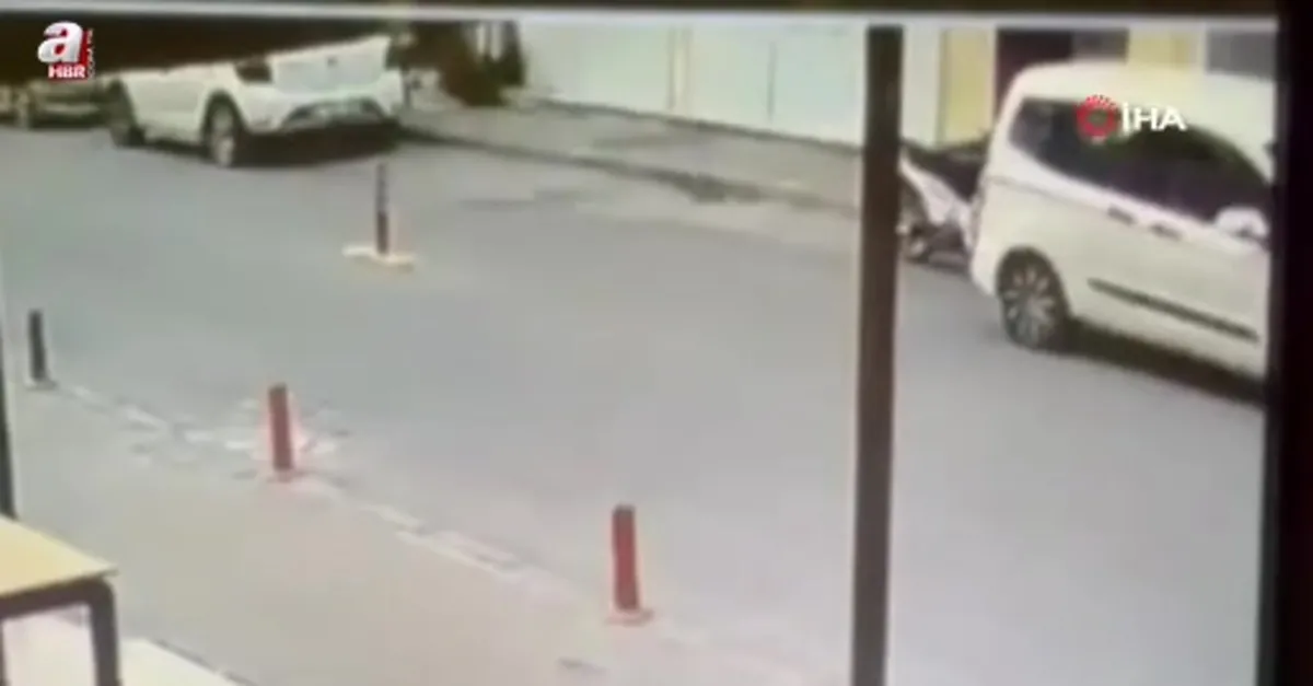 Kontrolden çıkan motosiklet duvara çarptı