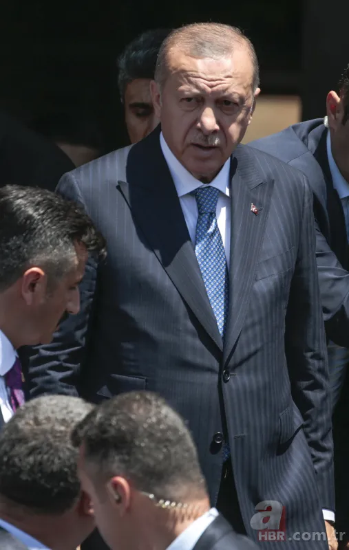 Başkan Erdoğan'a cuma namazı çıkışı vatandaşlardan yoğun ilgi 6