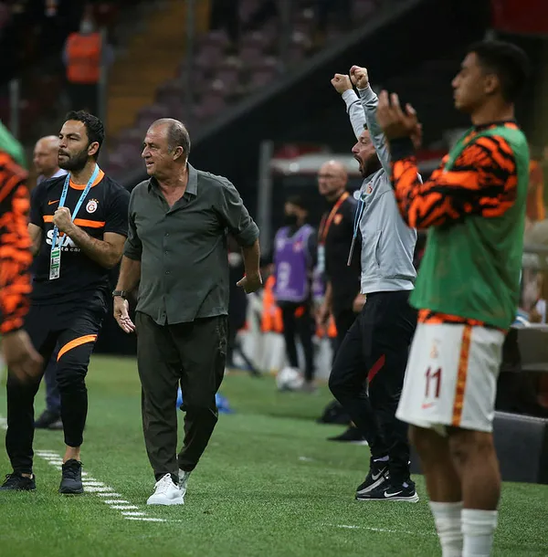 galatasaray-evinde-geri-dondu-galatasaray-2-1-goztepe-mac-sonucu-ozet-1632679471504.jpg Galatasaray evinde geri döndü! Galatasaray 2-1 Göztepe (MAÇ SONUCU-ÖZET) - 5