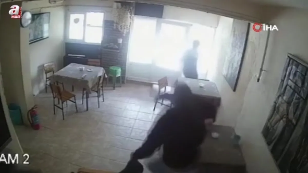 Çatalca’da deprem anı kamerada: Sarsıntıdan böyle kaçtılar