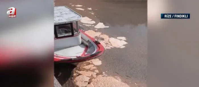 Rize Fındıklı'da tedirgin eden görüntü! Denize kamyondaki atığı döktüler - 2