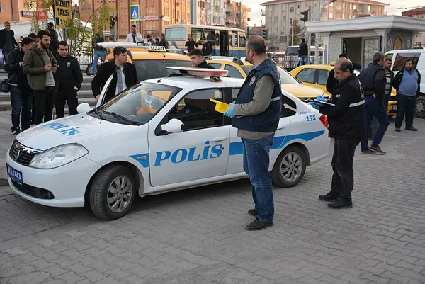 Malatya’da polis aracına saldırı
