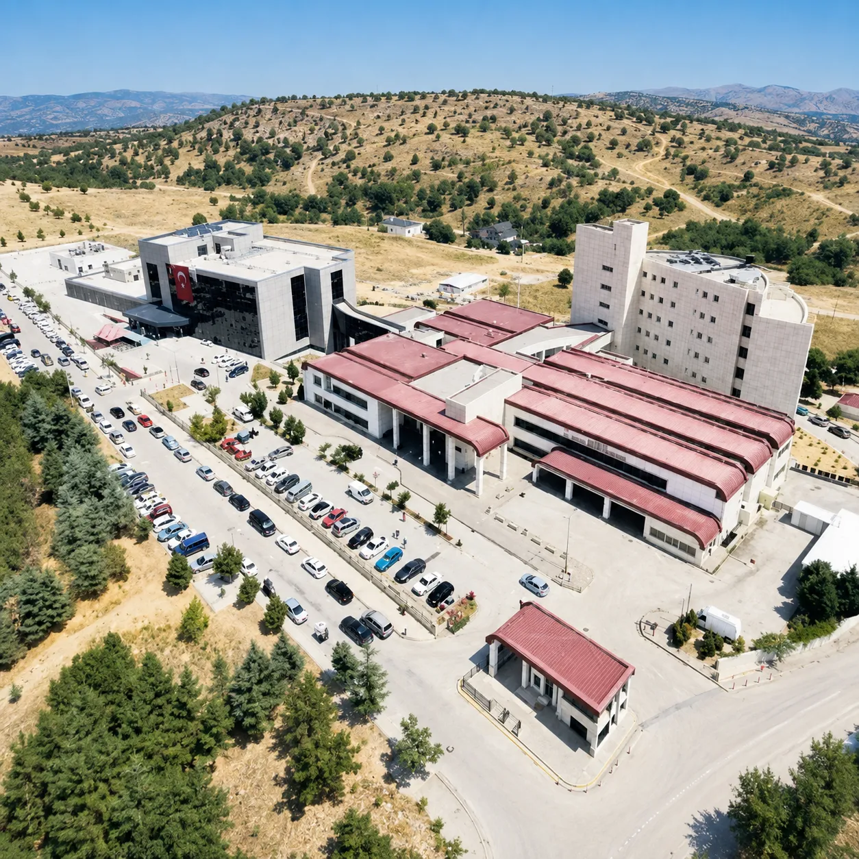 Yalvaç'ta sağlık hamlesi! Tam 100 bin kişiyi kapsayacak: 20 ay süren hummalı çalışmanın ardından kapılarını açtı