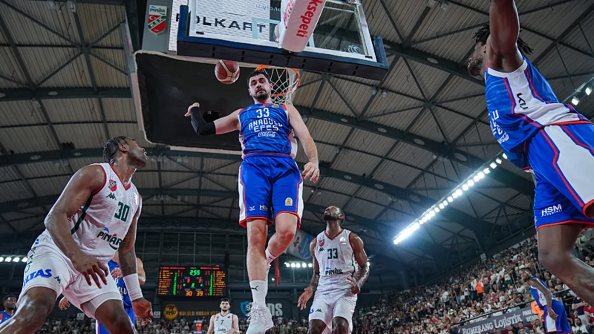 Basketbol Süper Ligi'nde ilk finalist Anadolu Efes