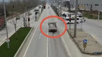 Bursa'da kırmızı ışık ihlali yapan araçlar dron ile tespit edildi: İdari para cezası uygulandı