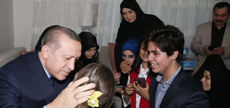 Cumhurbaşkanı Erdoğan şehit ailesini ziyaret etti