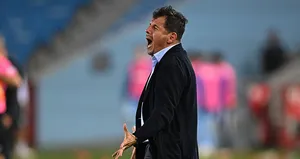 Ankaragücü’nde Belözoğlu’yla yollar ayrıldı