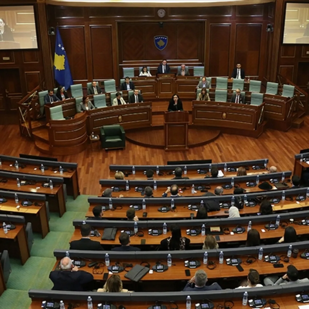 Kosova Meclisi cumhurbaşkanı seçimini yapamadı, parlamento feshedildi; 45 gün içinde erken genel seçim ilan edildi