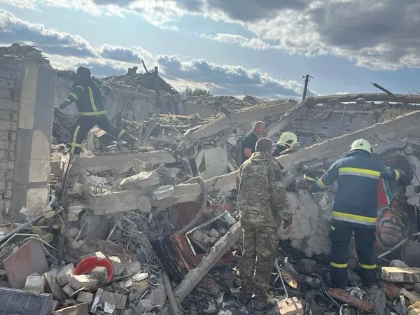 Ukrayna: Rusya Groza'yı bombaladı! 49 kişi öldü - 3