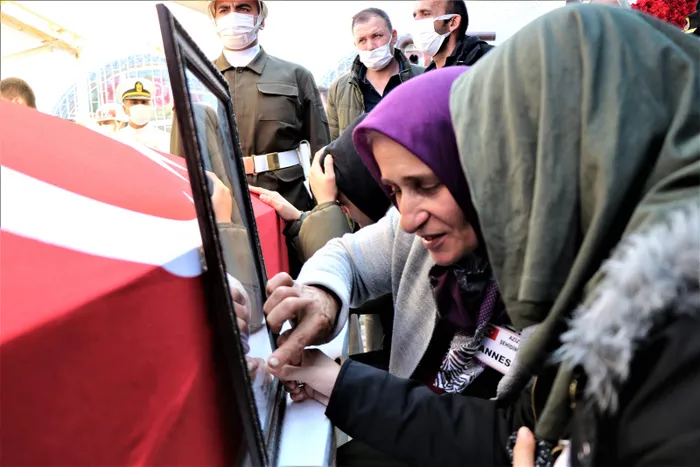 Fırat Kalkanı bölgesinde şehit olan asker Samsun'da toprağa verildi - 2