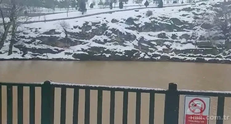 Sivas'ın meşhur berrak gölü deprem sonrası çamura bulandı 6